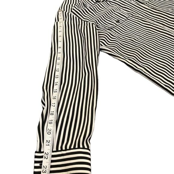 Notations Women's Tailored Striped Button Up Top Size 10 - Picture 6 of 8